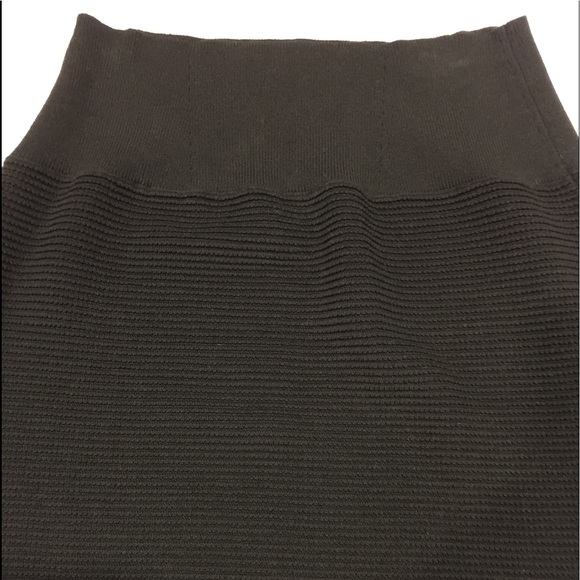 EILEEN FISHER SHORT SKIRT - Picture 5 of 6